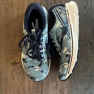 Brooks Ghost 14